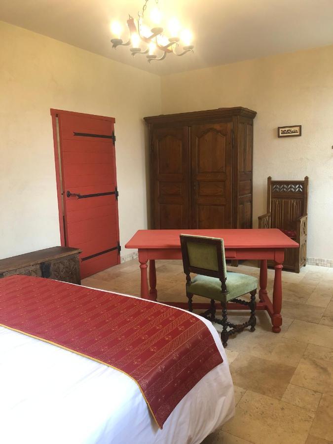 chambre d'hôtes Le Domaine de la Vallée Saint-Martin-de-Varreville Exterior foto